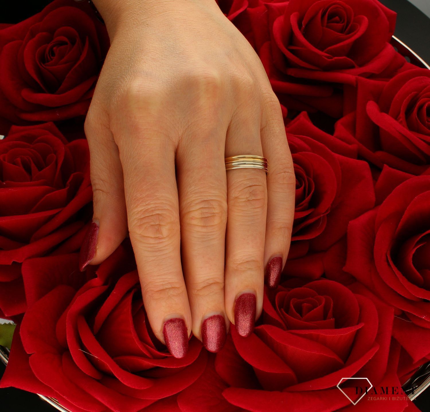 Złota obrączka płaska 5mm  próba 585 – Połączenie białego i żółtego złota, rozmiar 16.jpg